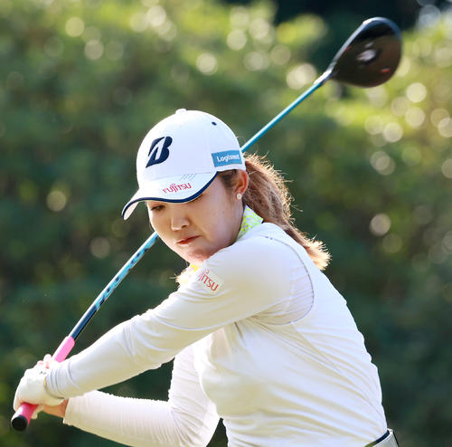 プロアマ戦で調整する古江（撮影・上山淳一）