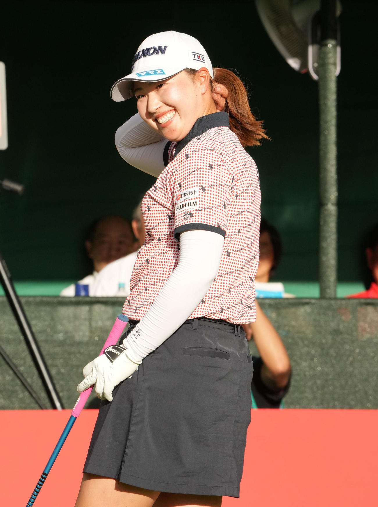 ドライビングコンテスト　275．6ヤードで2位の竹田（撮影・森本幸一）