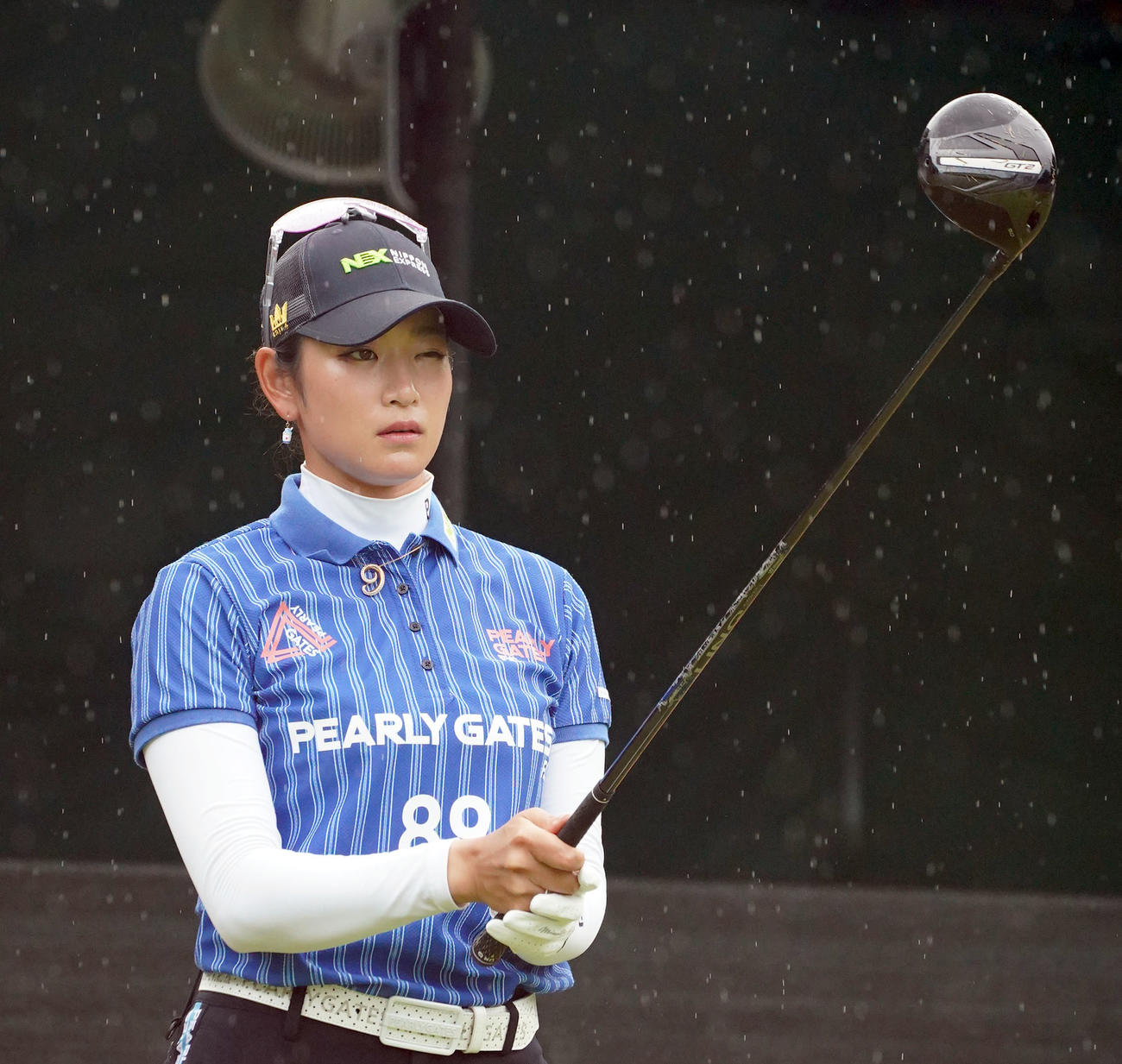 1番、狙いを定める原英莉花（撮影・森本幸一）