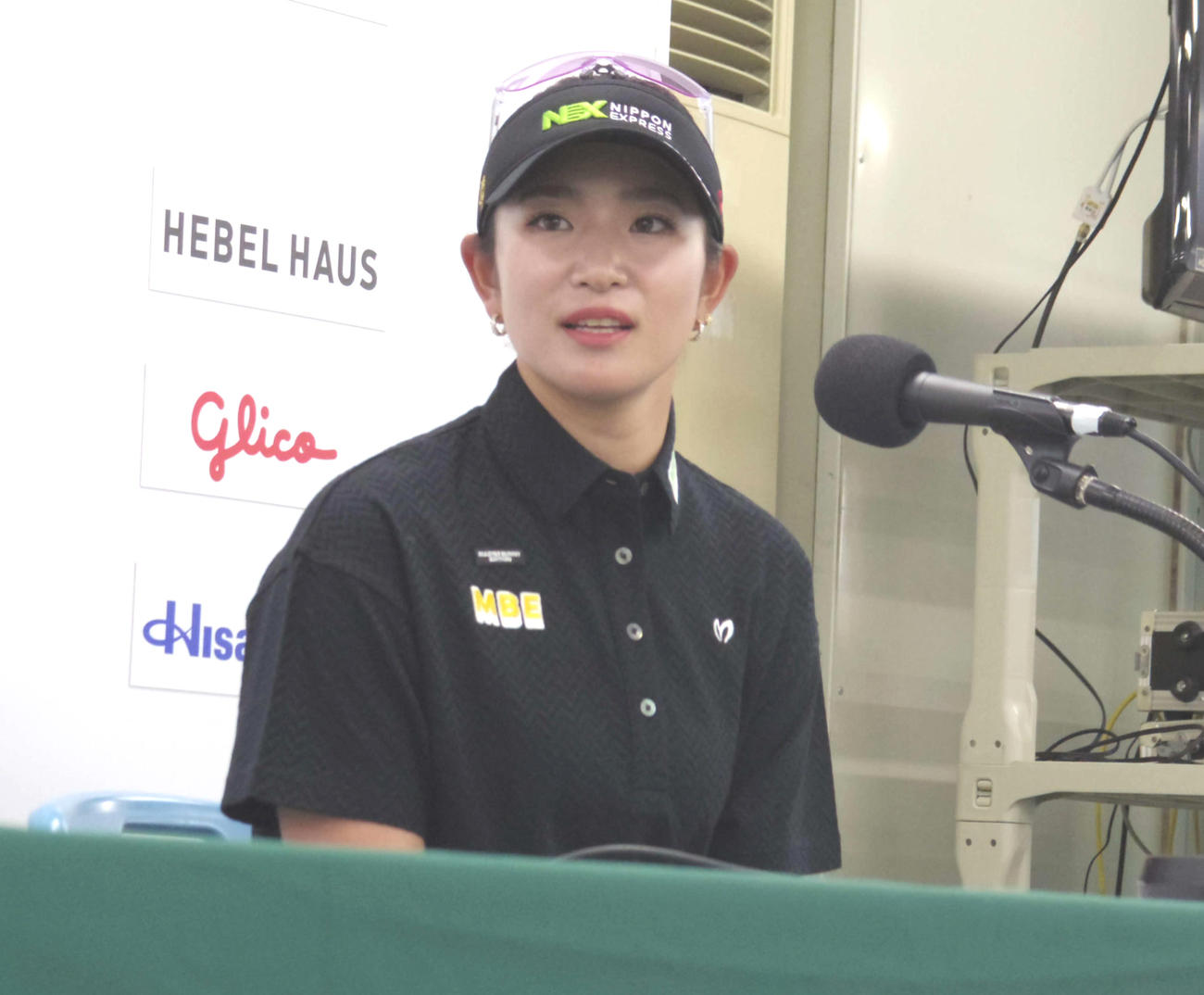 ゴルフの日本女子オープン前日会見に臨んだ原英莉花
