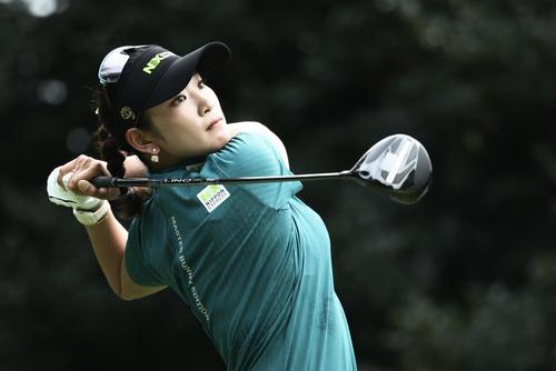 3番、ティーショットを放つ原（撮影・河田真司）