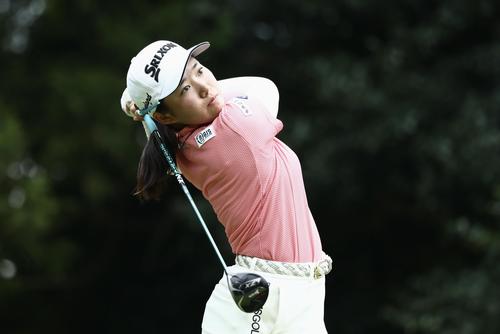 3番ティーショットを放つ岩永（撮影・河田真司）