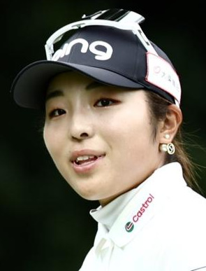 佐久間朱莉（撮影・河田真司）