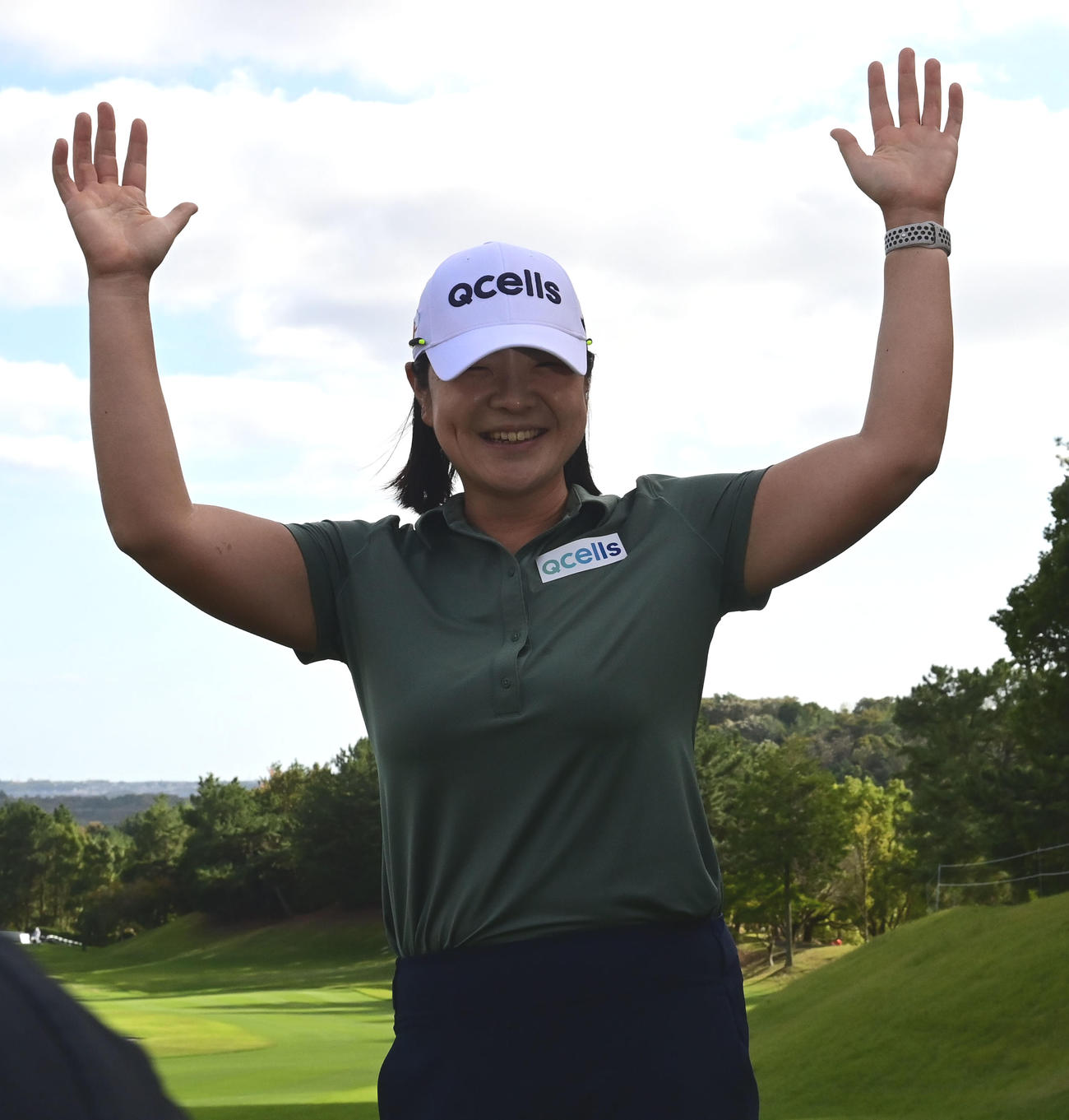 優勝を決めたバンザイするイ・ミニョン（撮影・和賀正仁）