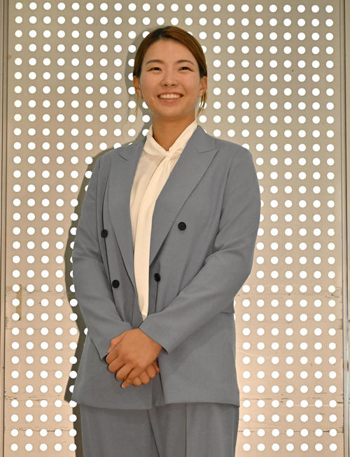 前夜祭に参加する渋野日向子（撮影・石井愛子）
