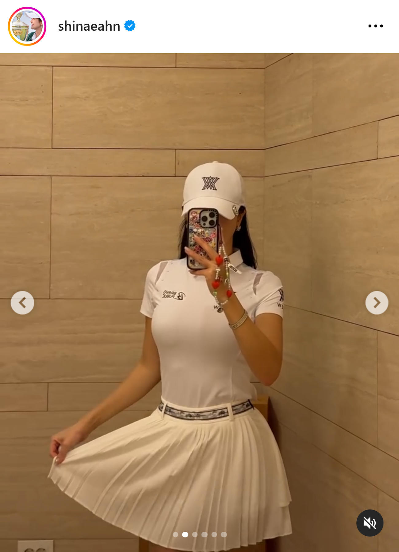 アン・シネさんのインスタグラムから