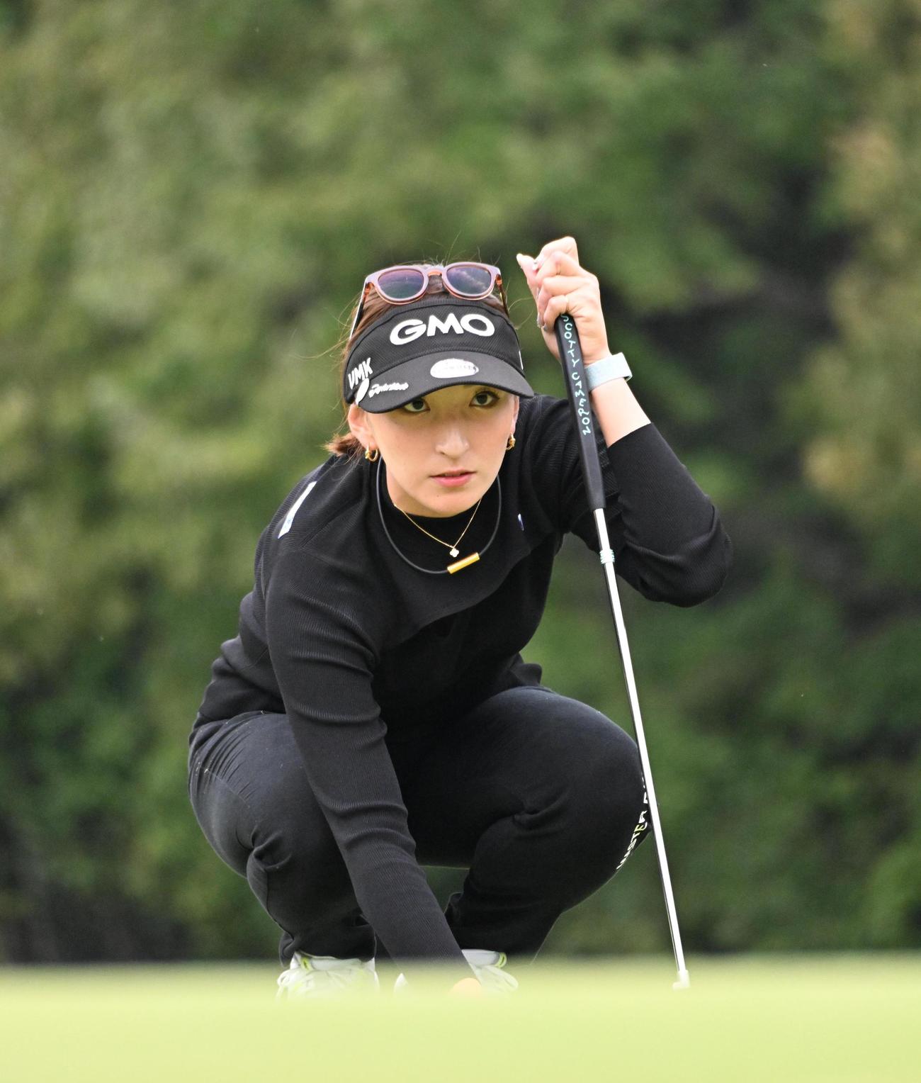 5番、脇元華はラインをよむ（撮影・石井愛子）