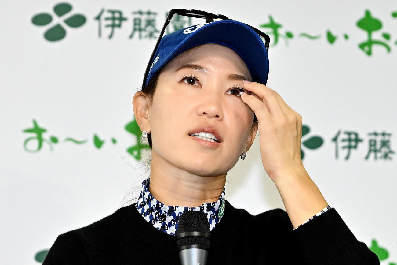 プロアマ戦を終え会見する上田（撮影・滝沢徹郎）