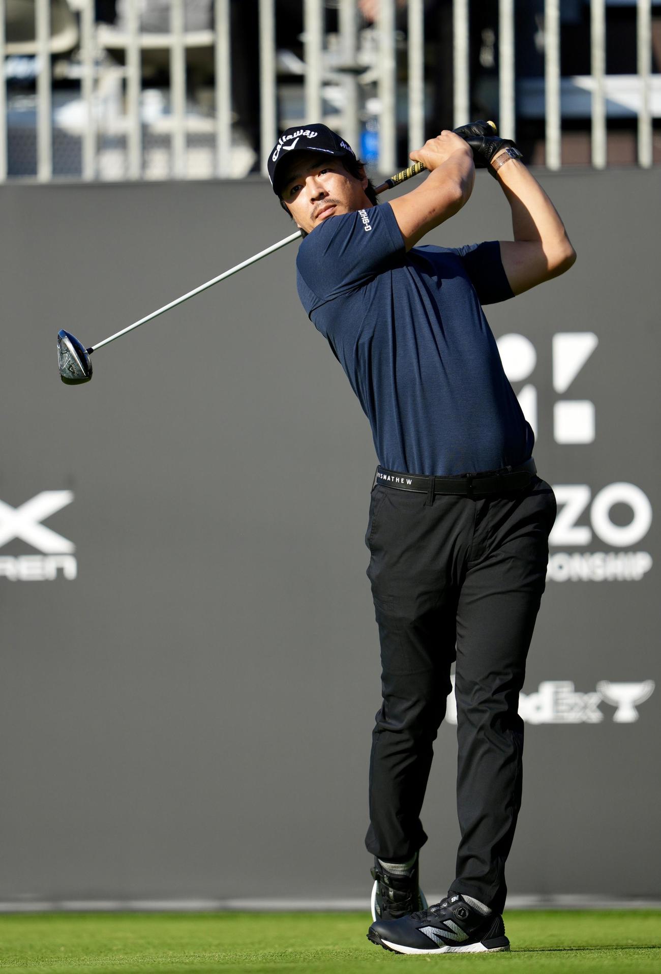 ZOZOチャンピオンシップ2024　最終日　1番、ティーショットを放つ石川（撮影・横山健太）