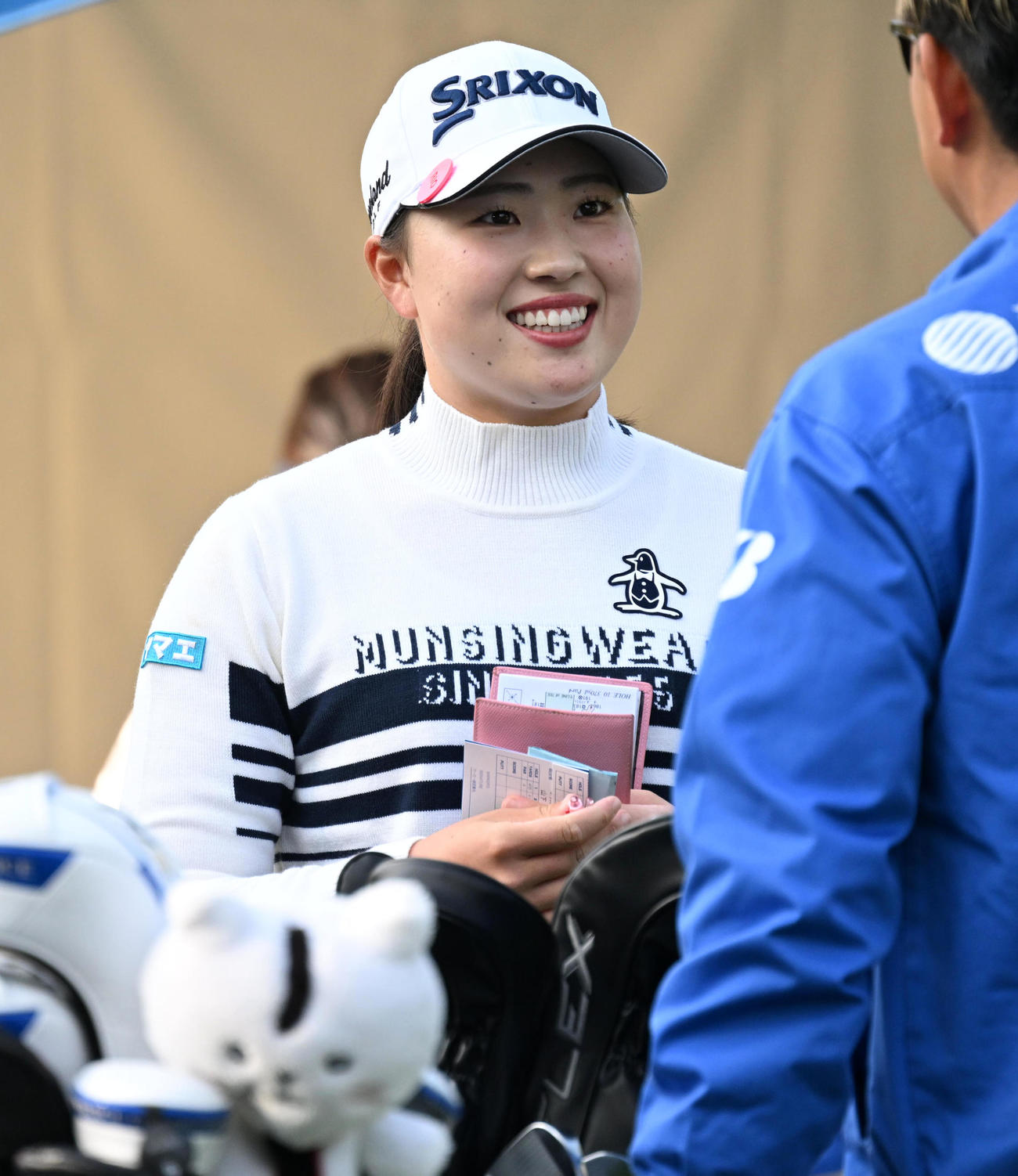 10番、笑顔を見せる竹田（撮影・前岡正明）