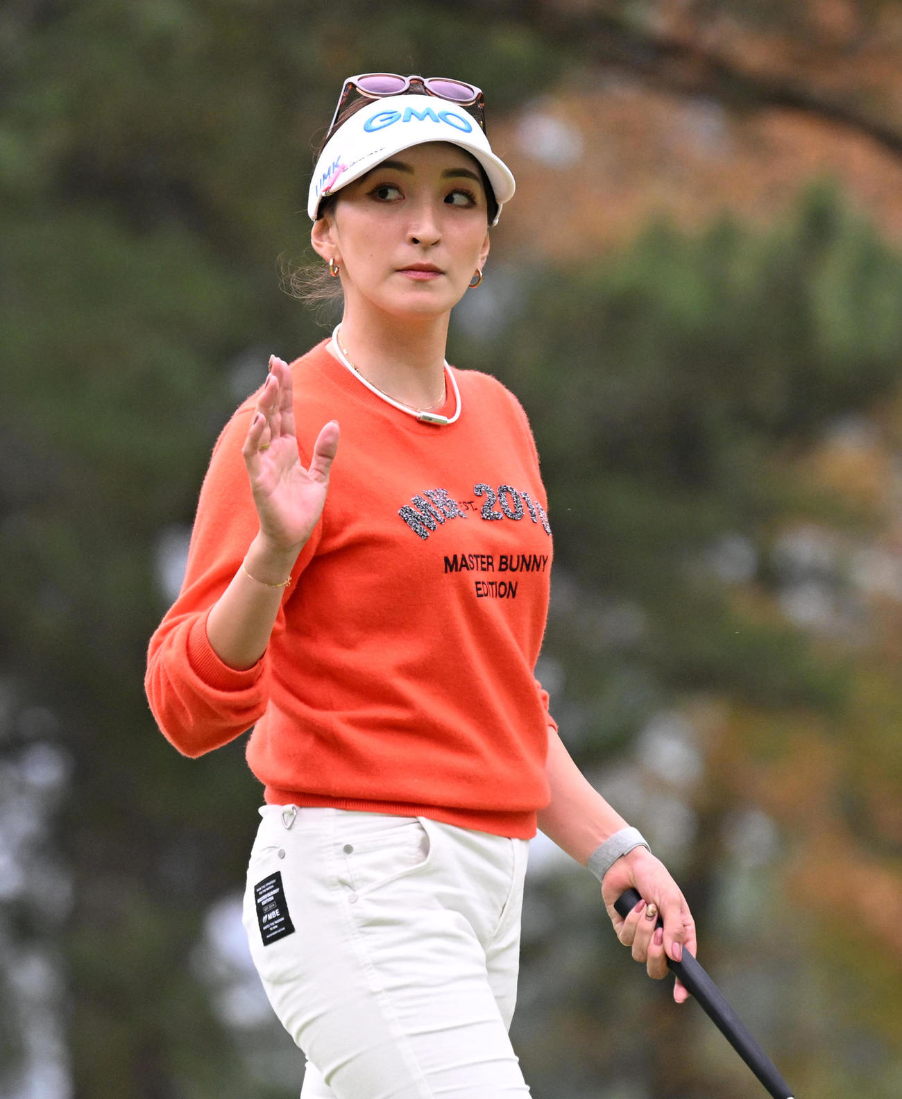 9番、バーディーパットを決めた脇元（撮影・前岡正明）