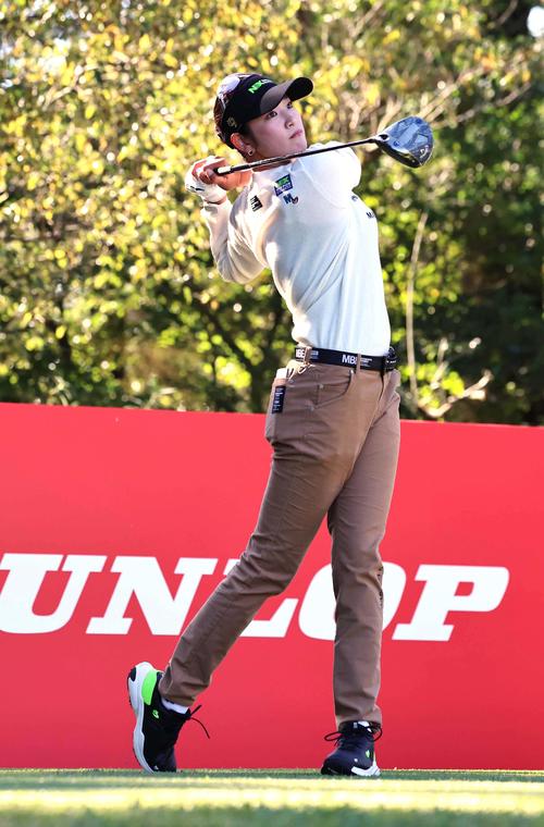2番、ティーショットを放つ原英莉花（撮影・上田博志）