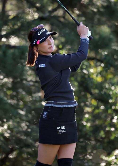 脇元華が自己最高のシーズンを総括 多数の女子プロゴルファー仲間との