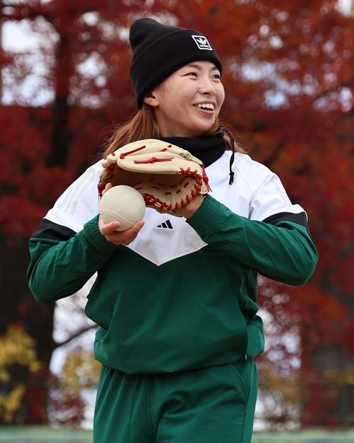 渋野日向子「一石二鳥のいい大会」金メダリスト打ち取る 地元岡山で