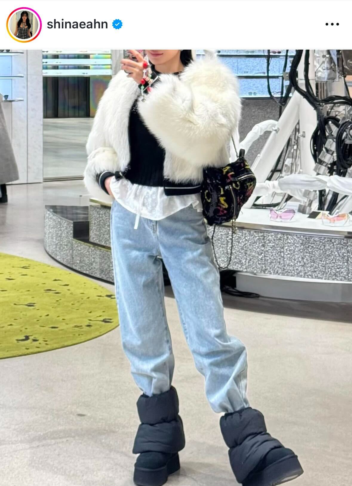 アン・シネのインスタグラムから