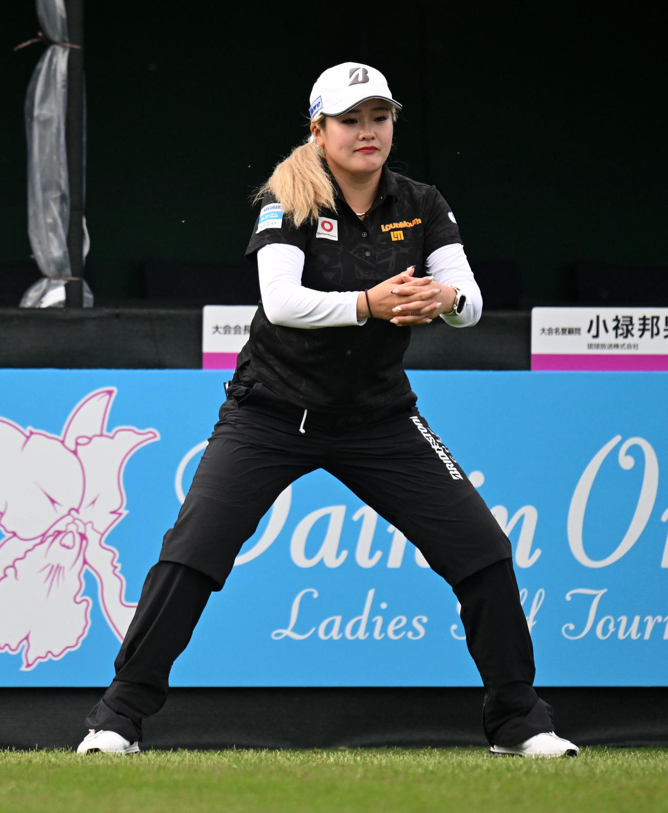 1番、スタートを待つ桑木（撮影・前岡正明）