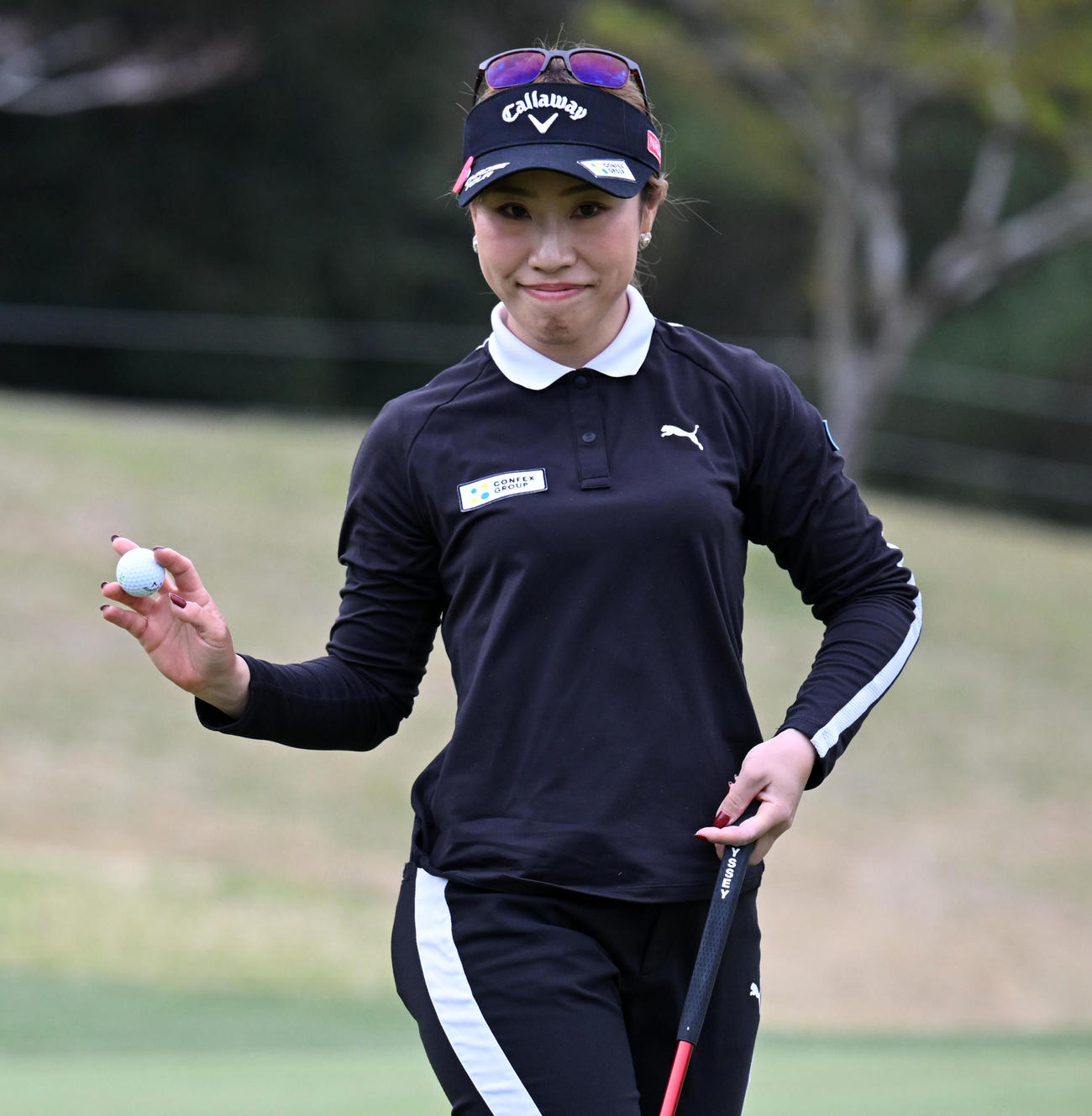 18番、バーディーパットを決めた木村（撮影・前岡正明）