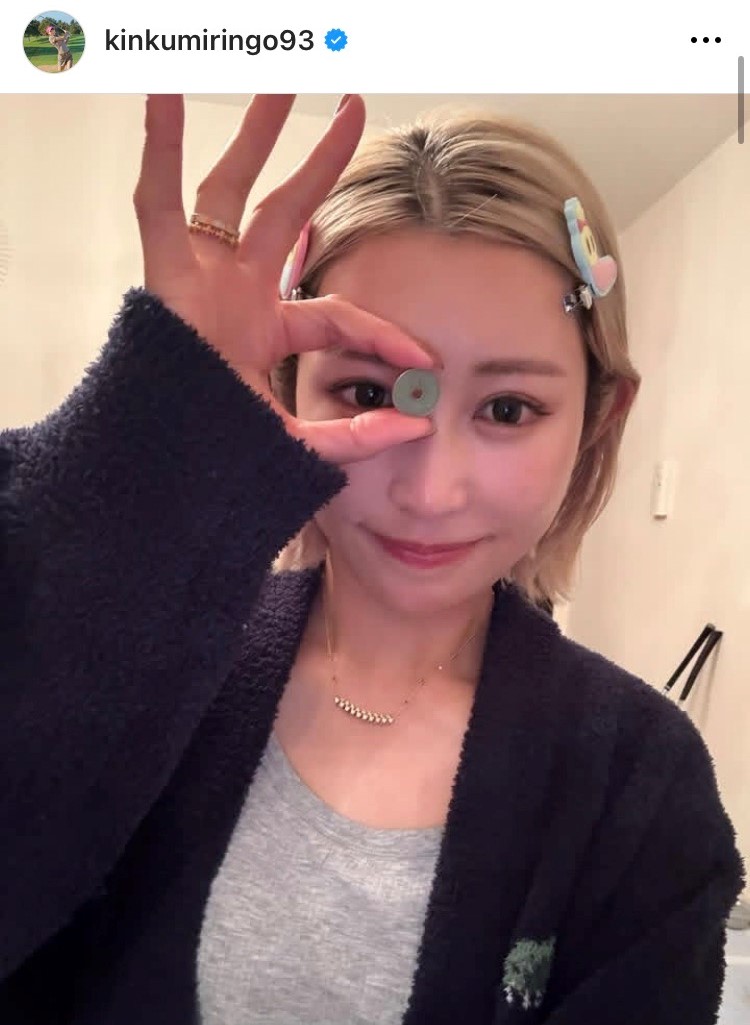 インスタグラムで有料会員限定サービスを始めると投稿した女子プロゴルファー金田久美子（画像はスクリーンショット）