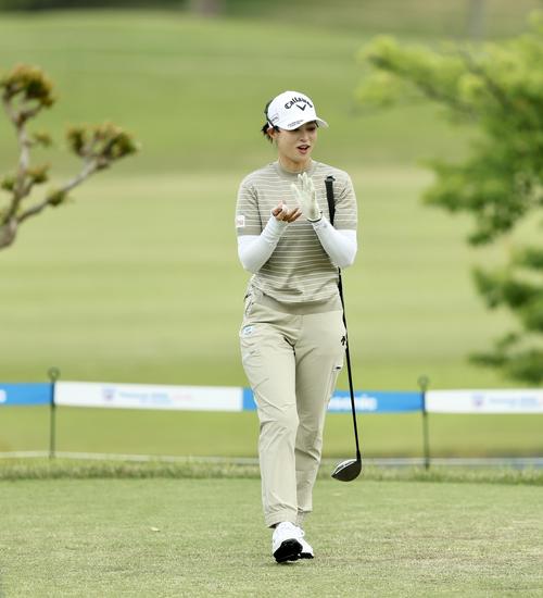 プロアマ戦に臨む柏原（撮影・河田真司）