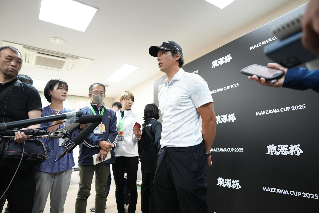 大会への意気込みを語る石川（撮影・足立雅史）