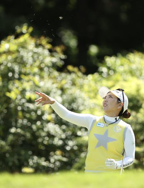 14番、風向きを確認する笠（撮影・河田真司）