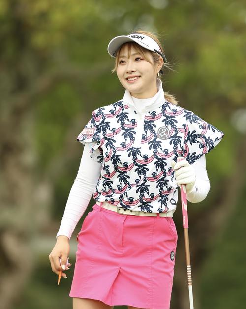 2番、笑顔を見せる都（撮影・河田真司）