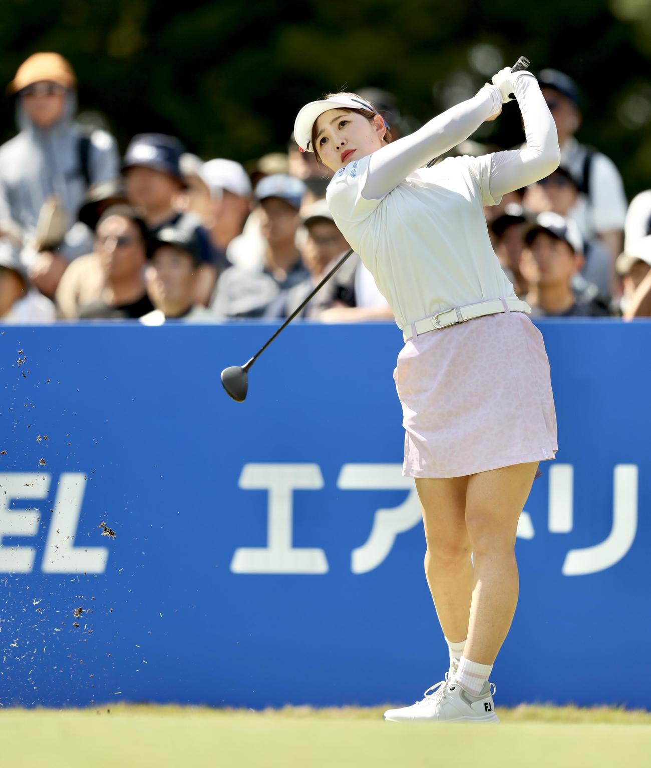 18番、ティーショットを放つ蛭田みな美（撮影・河田真司）