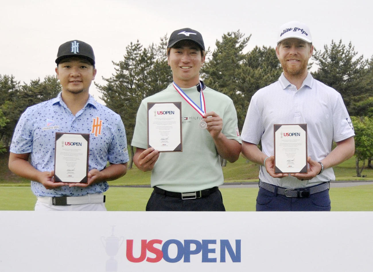 男子ゴルフの全米オープン選手権出場を決めた（左から）香妻陣一朗、杉浦悠太、スコット・ビンセント（共同）