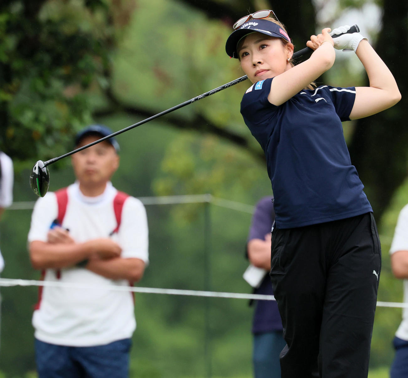 ブリヂストンレディース第2日　11番、ティーショットを放つ木村彩子（撮影・加藤哉）