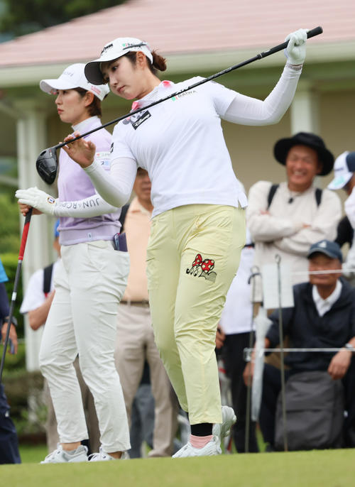 スタートを前に体を動かすペ・ソンウ（撮影・上山淳一）