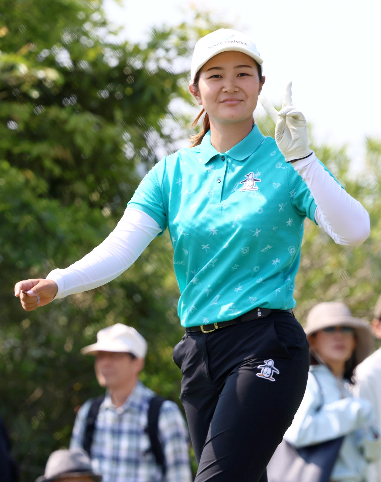 2番、神谷そは笑顔でセカンド地点へ向かう（撮影・上山淳一）