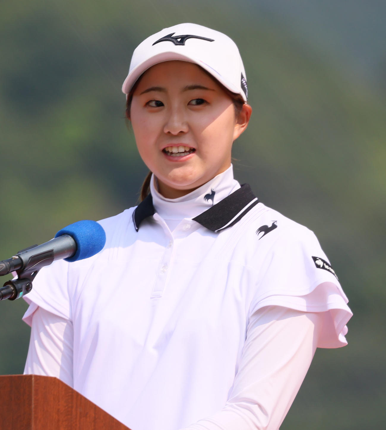 優勝のスピーチをする稲垣（撮影・上山淳一）