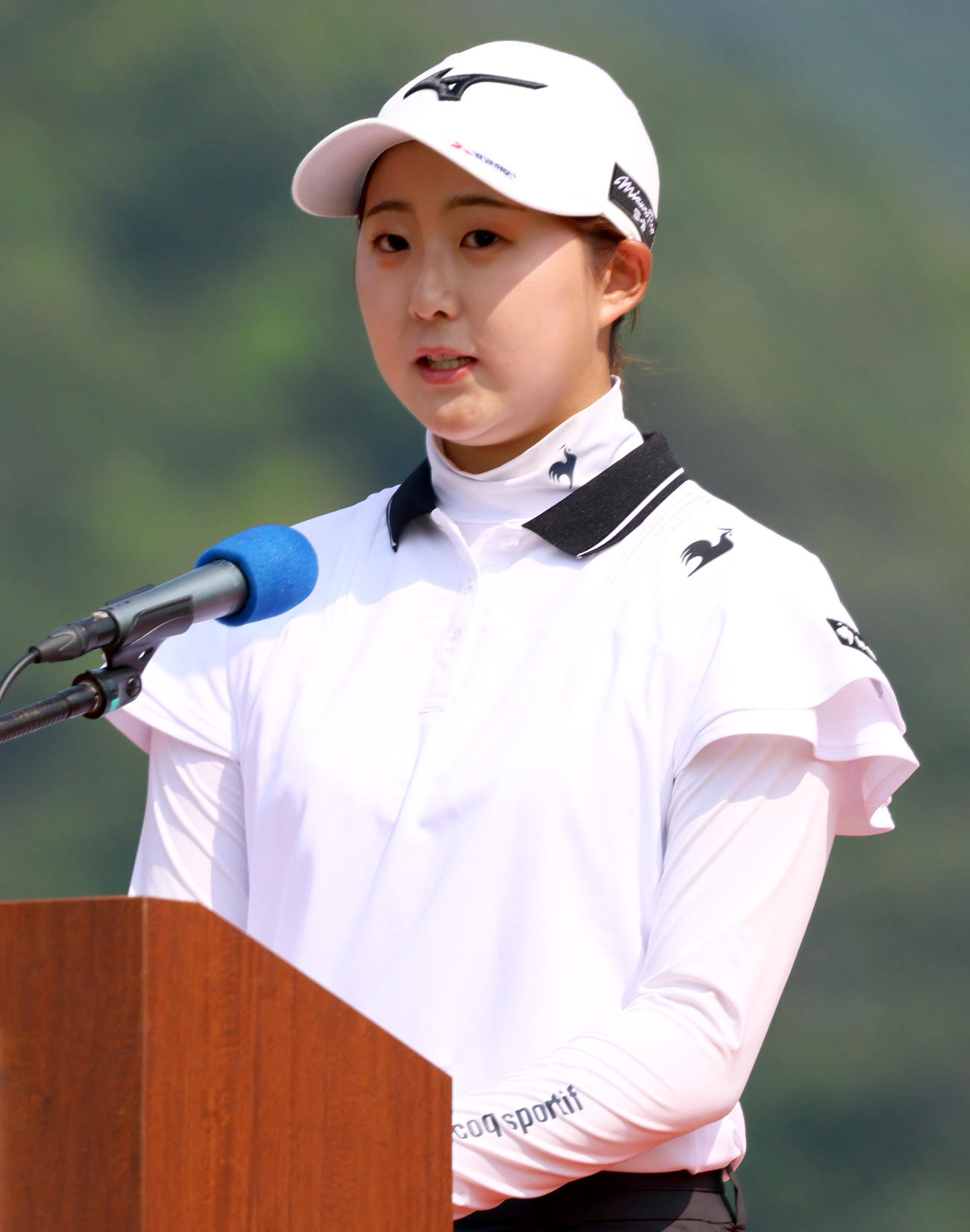 優勝のスピーチをする稲垣（撮影・上山淳一）