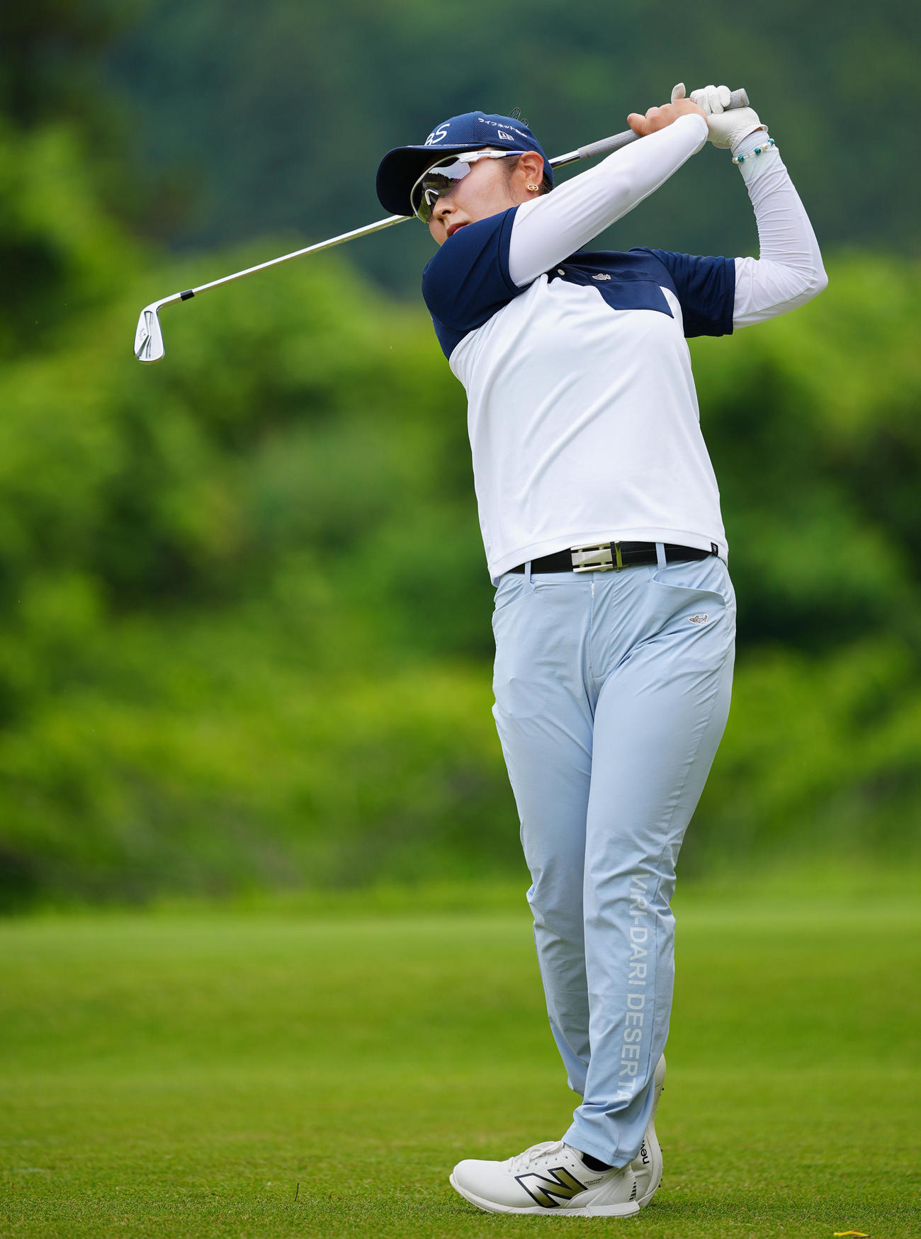 3番、ティーショットを放つ藤田さいき（撮影・垰建太）