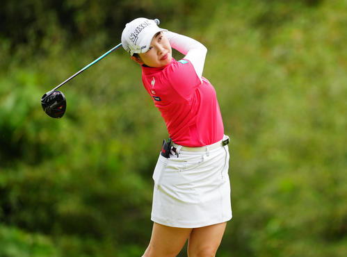 2番、ティーショットを放つ小祝（撮影・垰建太）