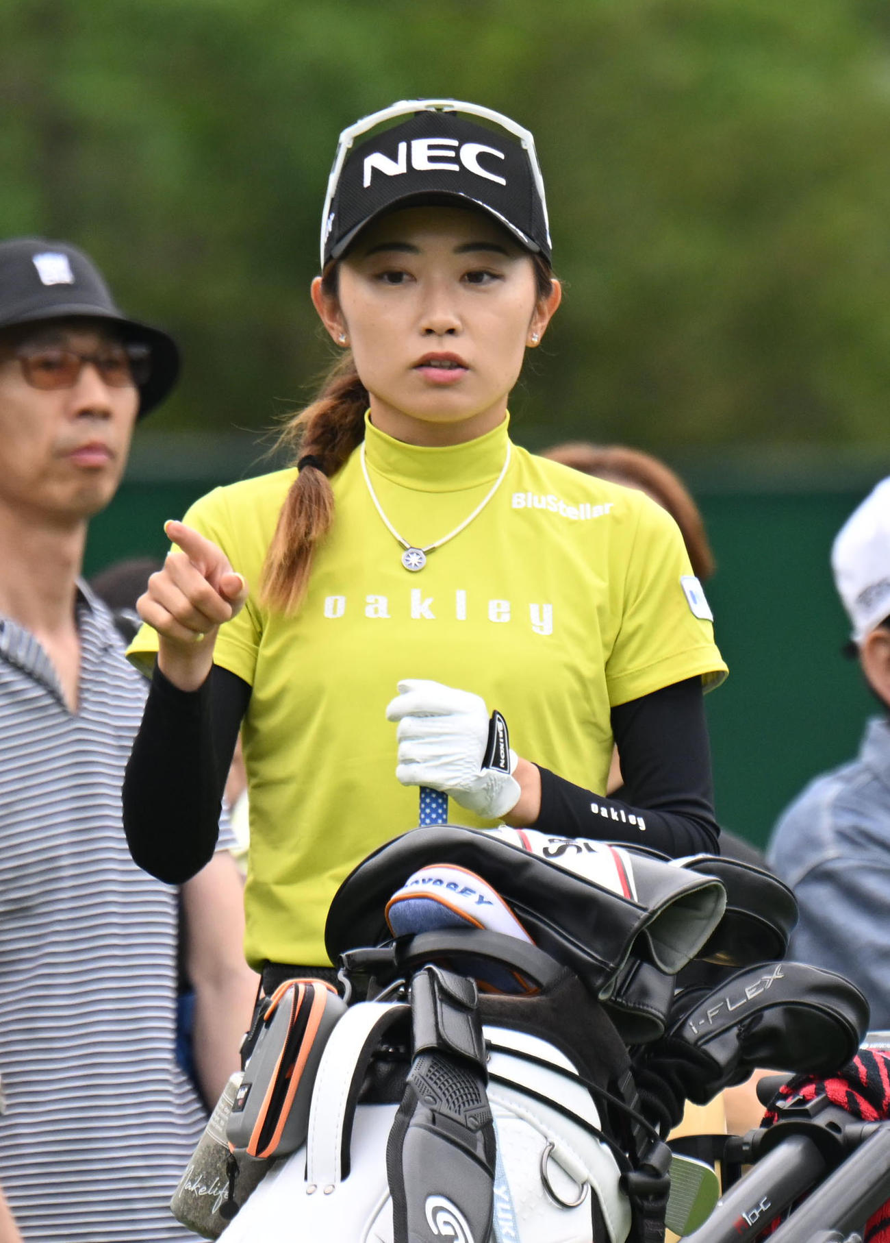10番、コース攻略を練る安田祐香（撮影・和賀正仁