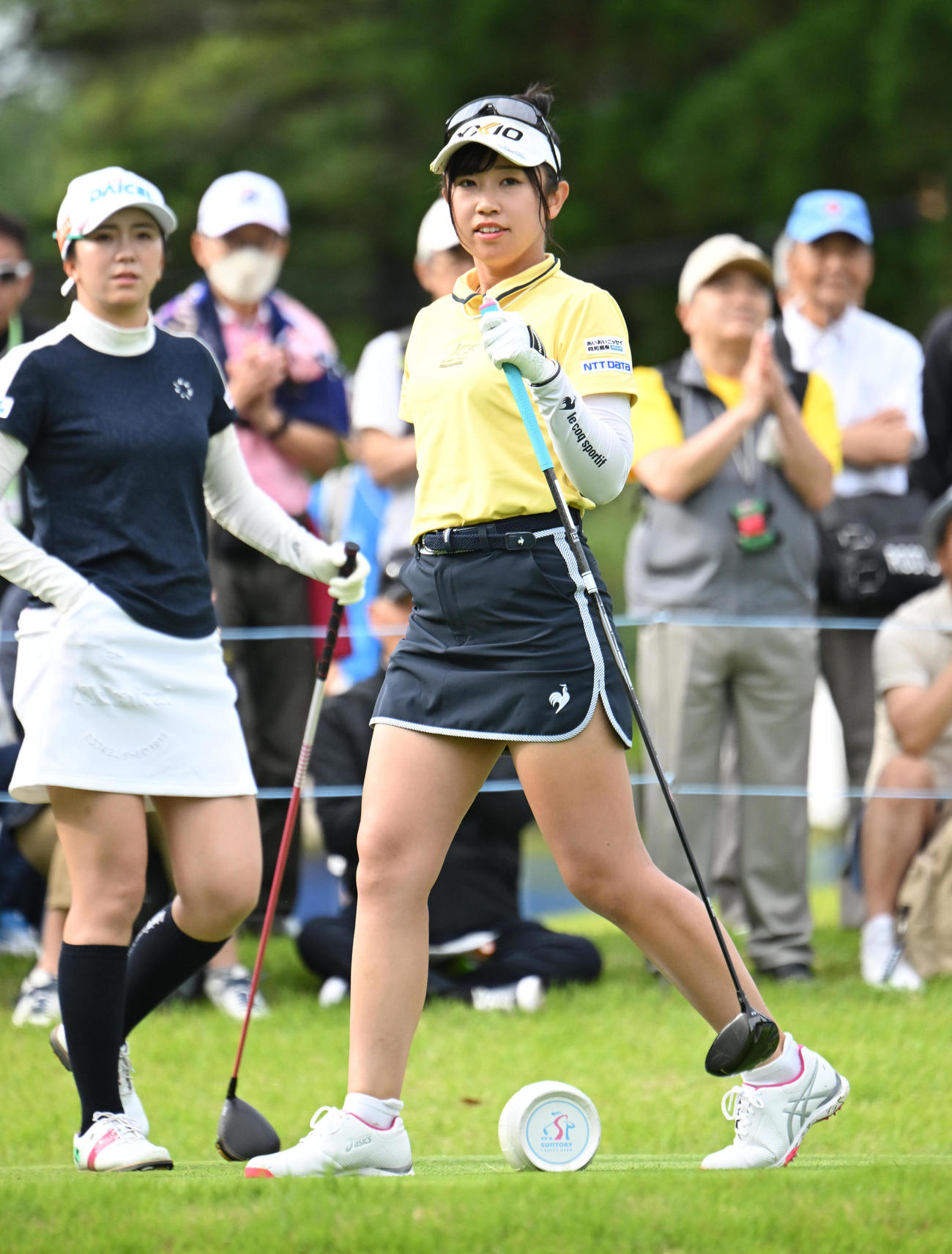 10番、ティーショットを打つ菅沼菜々（撮影・和賀正仁）