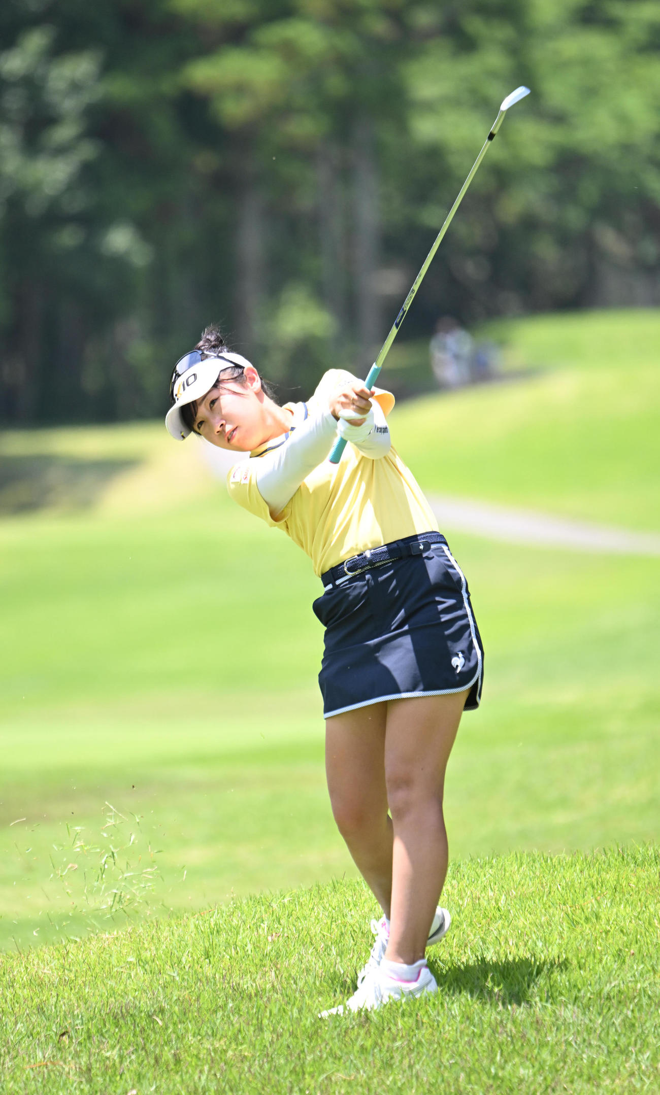 9番、セカンドショットを放つ菅沼菜々（撮影・和賀正仁）