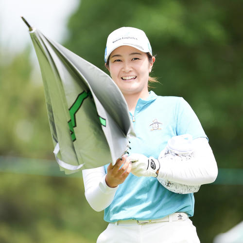 1番、移動する神谷そら（撮影・鈴木みどり）