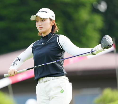 10番に臨む清本（撮影・江口和貴）