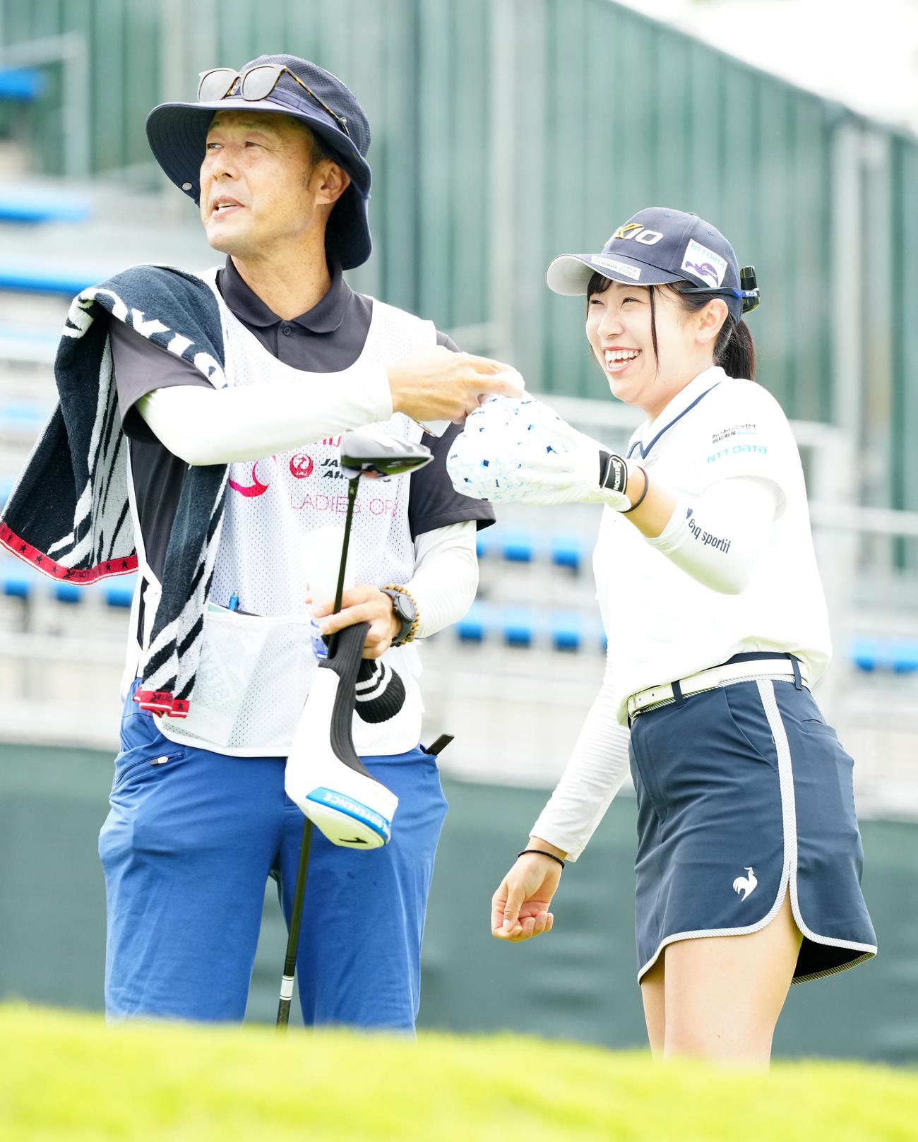 資生堂・JALレディースのプロアマ大会に臨む菅沼（右）（撮影・江口和貴）