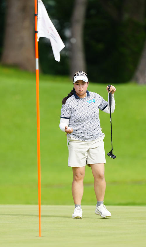 11番グリーンに臨む入谷（撮影・江口和貴）