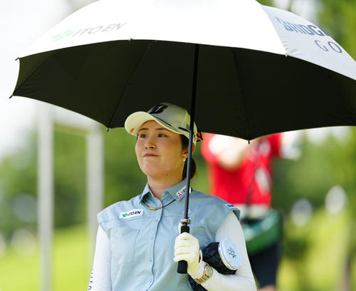 13番に臨む大里（撮影・江口和貴）