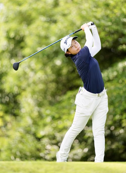 2番、ティーショットを放つアマチュアの広吉（撮影・江口和貴）