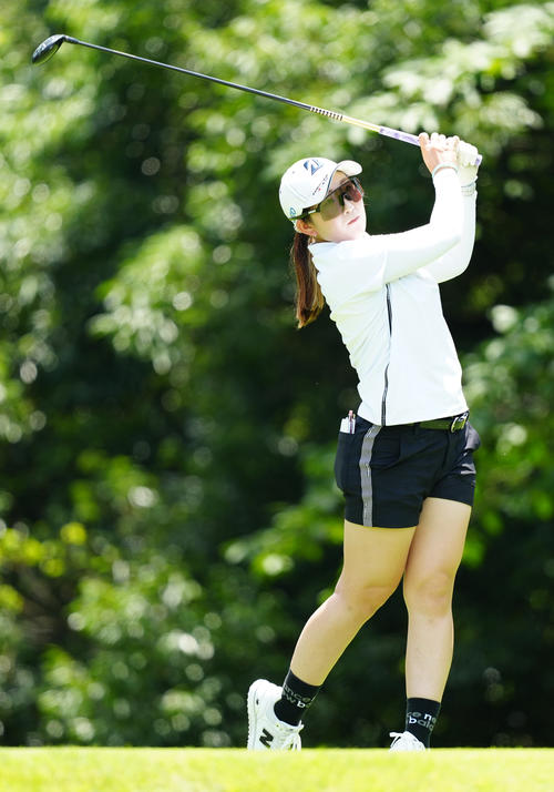 2番、ティーショットを放つ工藤優（撮影・江口和貴）