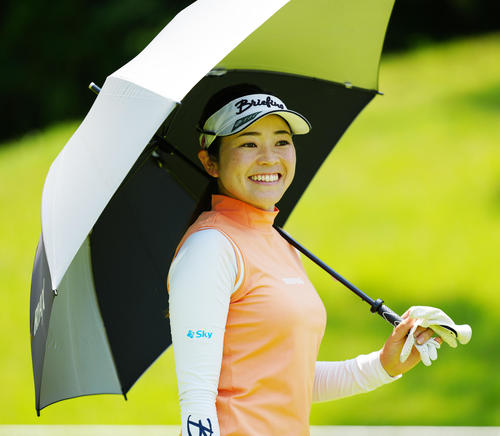 2番に臨む仲宗根（撮影・江口和貴）