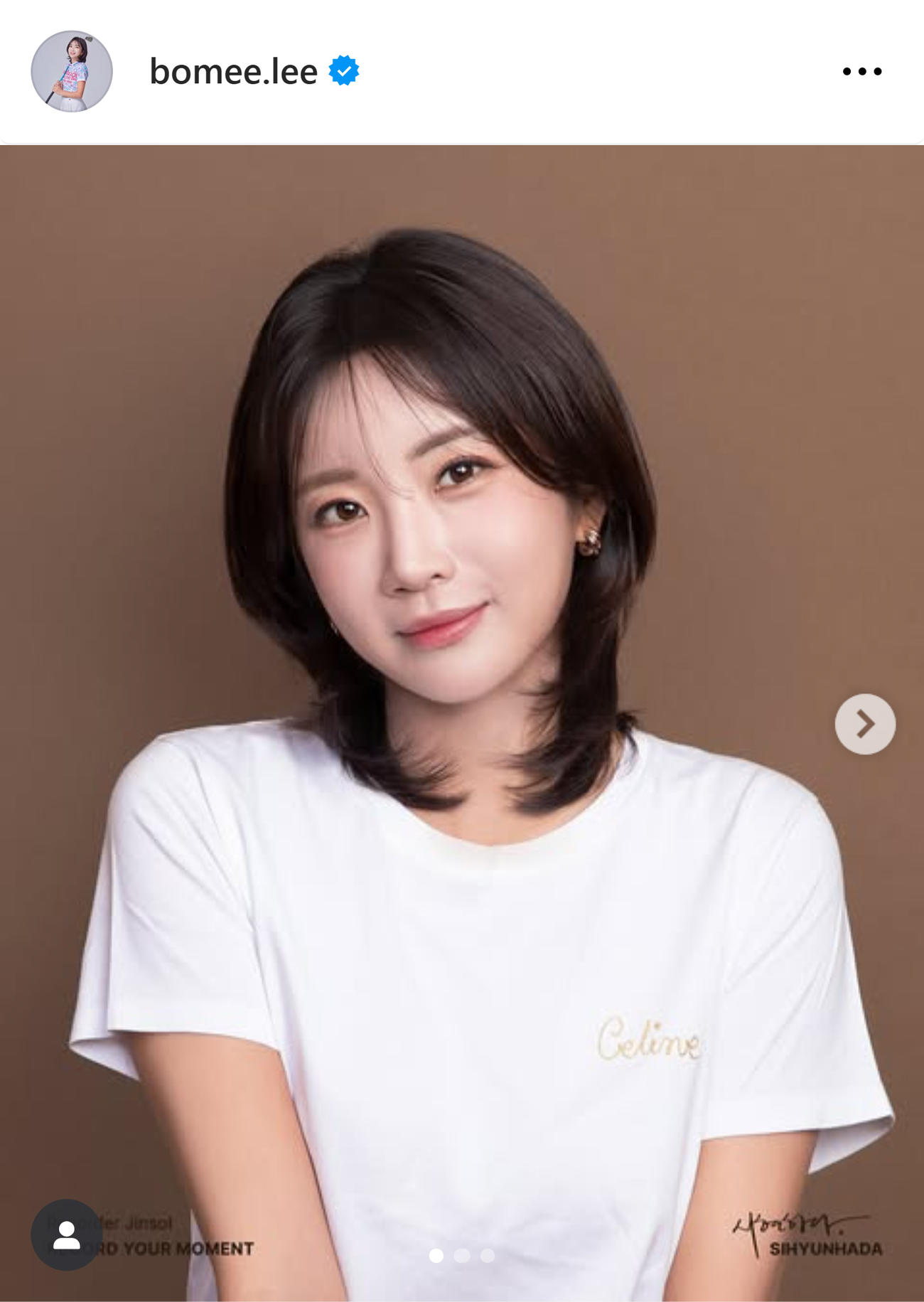白T姿の新プロフィール写真（イ・ボミさんのインスタグラムから）