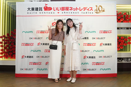 藤田かれん（左）、菅楓華（大会提供）