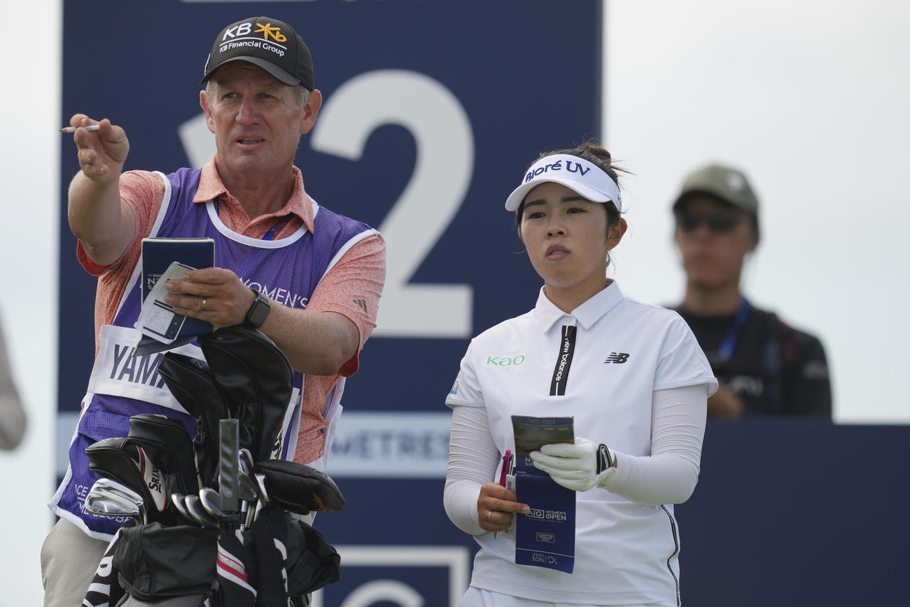 全英女子オープン第1日で好発進した山下美夢有（AP)