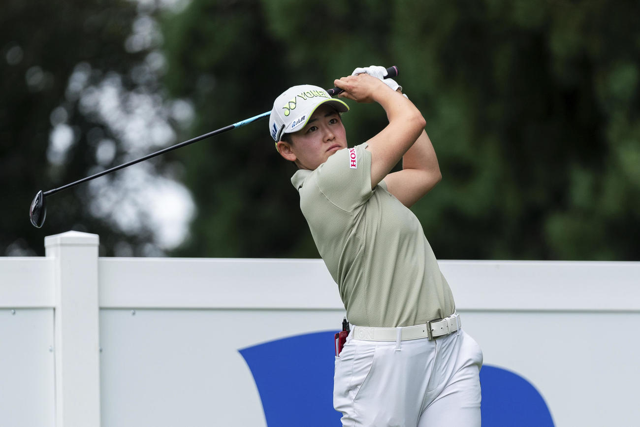 第1ラウンドで12位スタートとなった岩井明愛（AP）